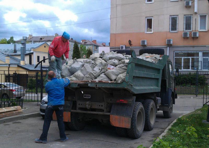 Вывоз мусора из новостройки в Камне-на-Оби – ПроМусор, контейнеры, уборка и грузчики от 2132 руб