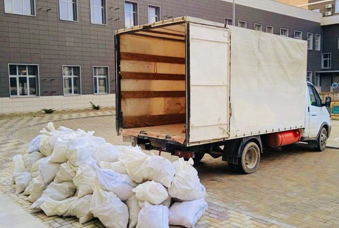 Вывоз строительного мусора из новостроек в Камне-на-Оби в октябре