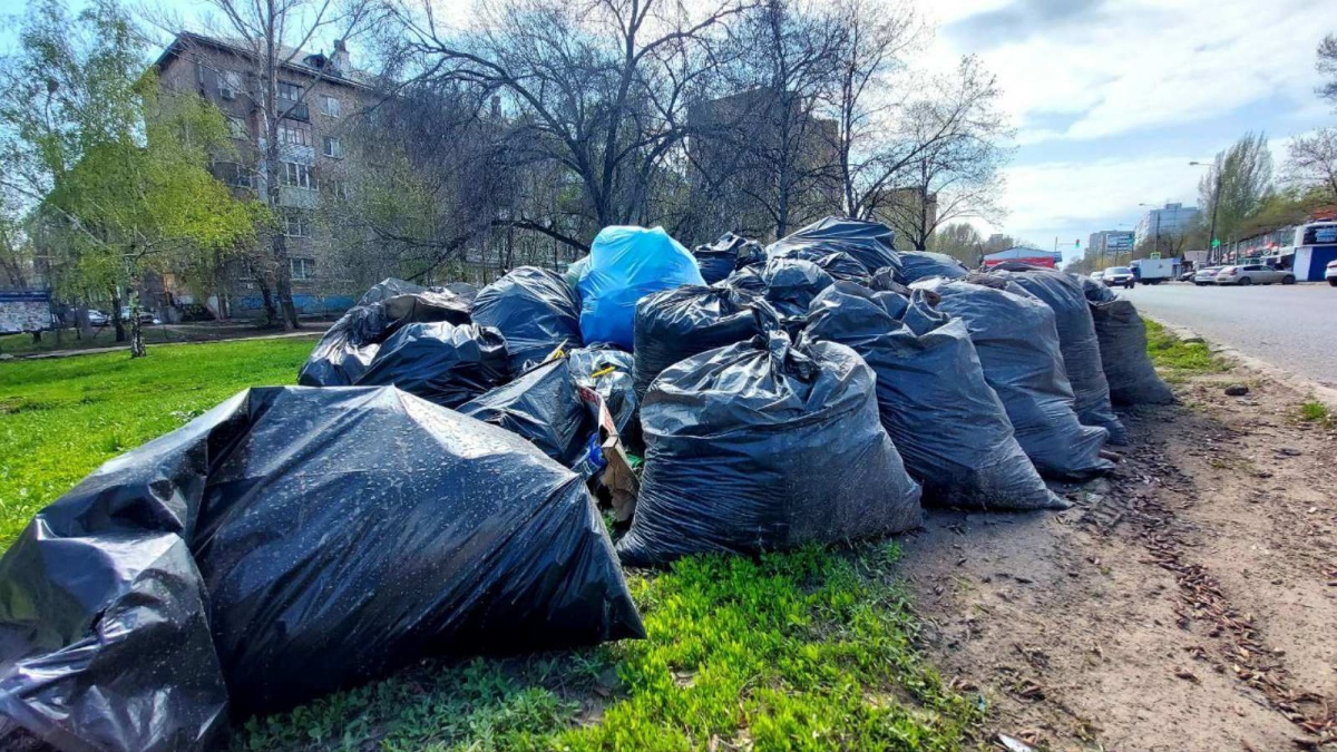 Вывоз и утилизация мусора после субботника в Камне-на-Оби в октябре